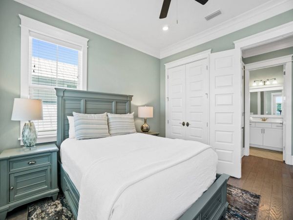 Luxurious Alys Beach Rental with Pools and Balconies