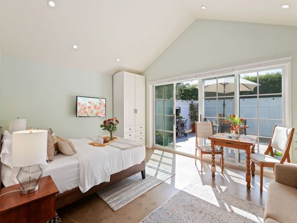 Luxury Vacation Rental in Montecito Walk to the Beach