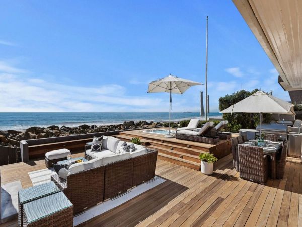 Three Bedroom Oceanfront Vacation Rental in Ventura
