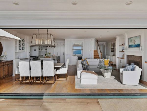 Three Bedroom Oceanfront Vacation Rental in Ventura