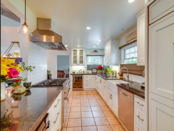 Beautiful 3-Bdm Vacation Home with Private Pool in Santa Barbara CA