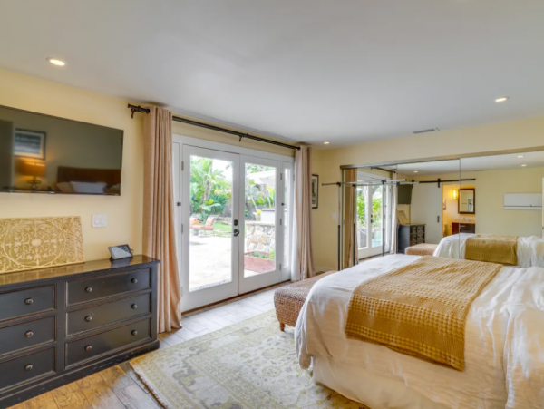 Beautiful 3-Bdm Vacation Home with Private Pool in Santa Barbara CA
