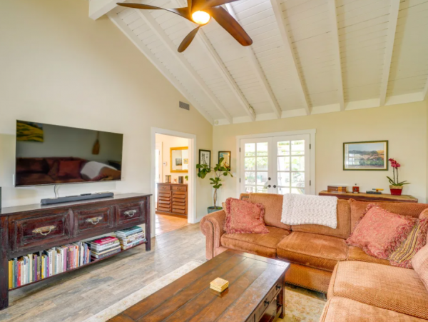 Beautiful 3-Bdm Vacation Home with Private Pool in Santa Barbara CA