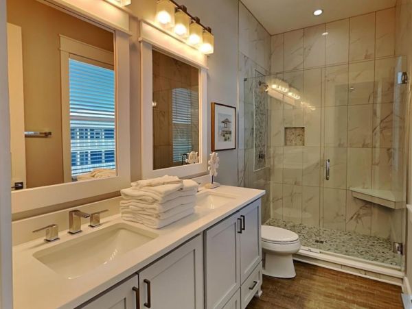 Gulf Views Walk to Beach 6BR Home with Pool