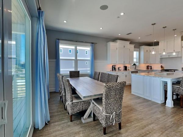 Gulf Views Walk to Beach 6BR Home with Pool