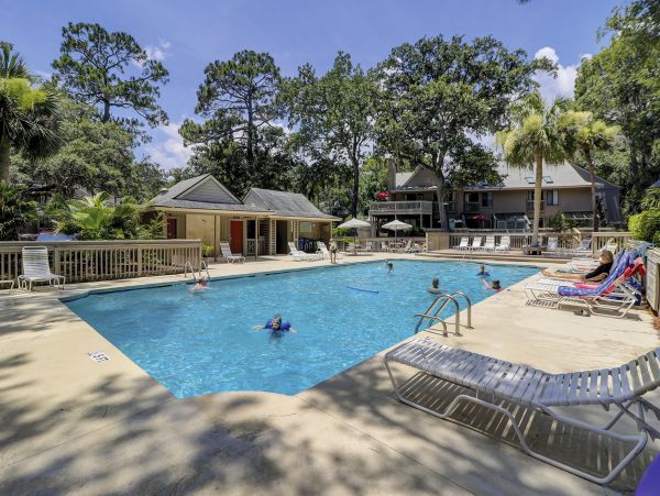 Walk to Beach Three Bedroom Vacation Home in Hilton Head