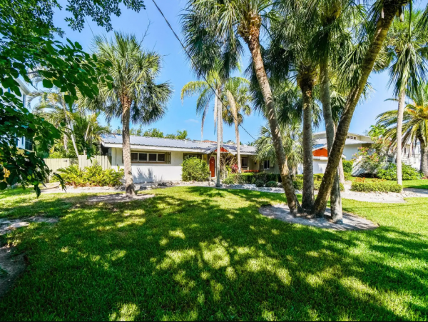 Luxurious Siesta Key Pool Home Near Beach & Village