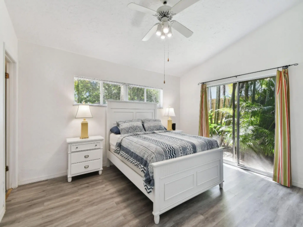 Luxurious Siesta Key Pool Home Near Beach & Village