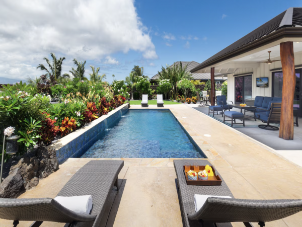 New Addition to the Luxury Hawaii Vacation Villa Market Main & Guest House