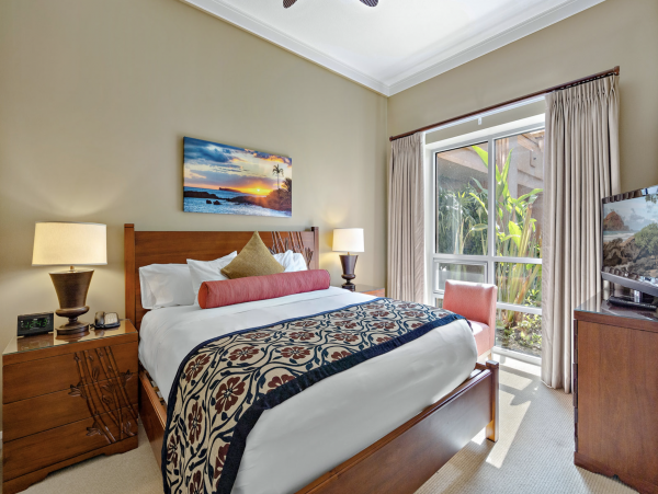 Exceptional Luxury Three Bedroom Walk Out Villa in Kaanapali