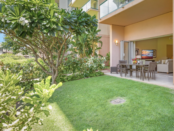 Exceptional Luxury Three Bedroom Walk Out Villa in Kaanapali