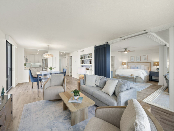 Direct Beachfront Two Bedroom Luxury Condo Sleeps 7