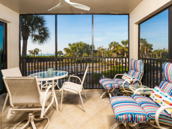 Lovely Sanibel Vacation Condo with Ocean Views
