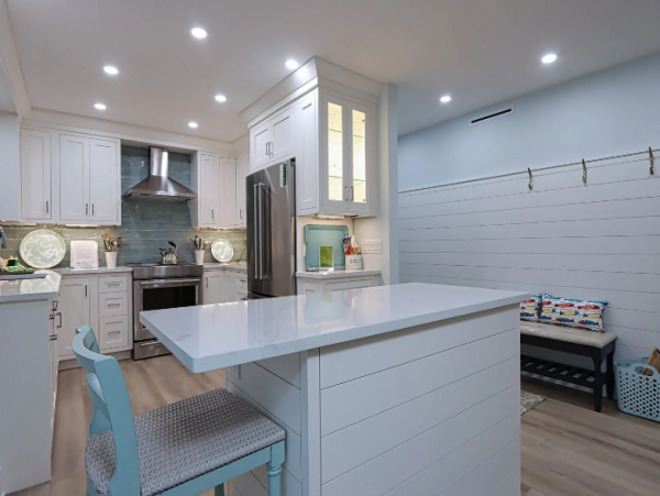 Lovely Sanibel Vacation Condo with Ocean Views