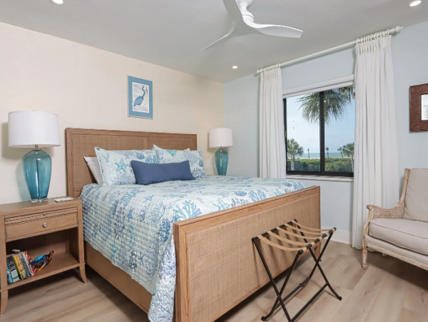 Lovely Sanibel Vacation Condo with Ocean Views