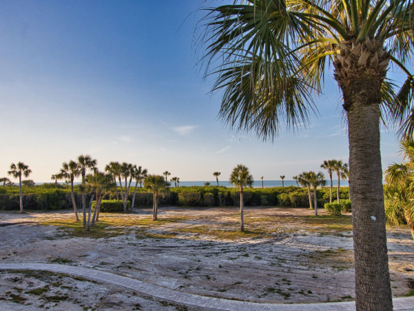 Lovely Sanibel Vacation Condo with Ocean Views