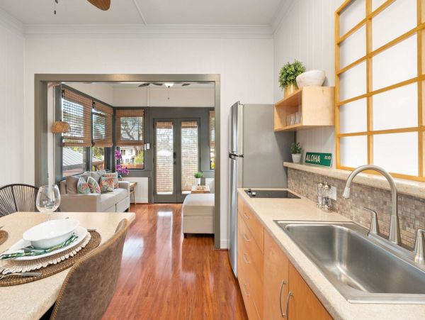 Wailuku Vacation Rental: 3 Beds, Tropical Courtyard, Close to Beaches