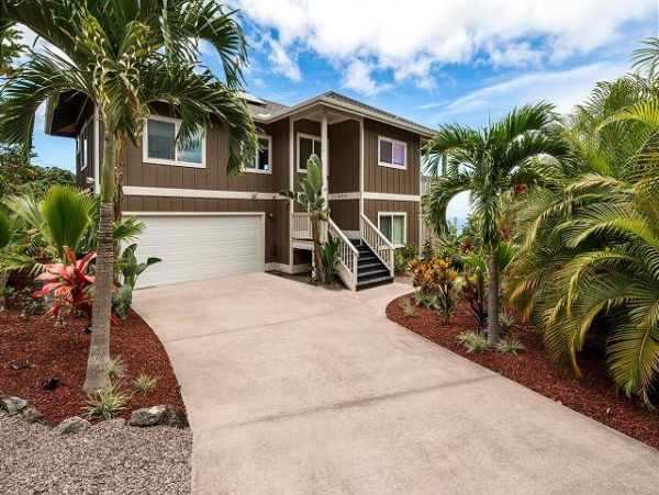 Kailua-Kona Ocean View Three Bedroom Vacation Rental Home