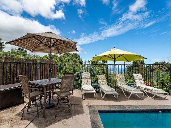Kailua-Kona Ocean View Three Bedroom Vacation Rental Home