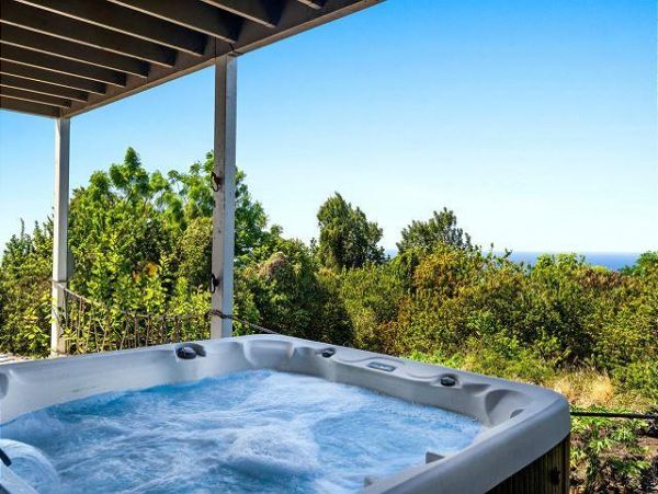 Kailua-Kona Ocean View Three Bedroom Vacation Rental Home