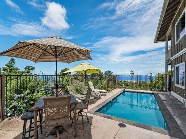Kailua-Kona Ocean View Three Bedroom Vacation Rental Home