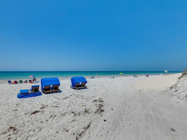 Beachfront Two Bedroom Vacation Rental Condo in Indian Shores