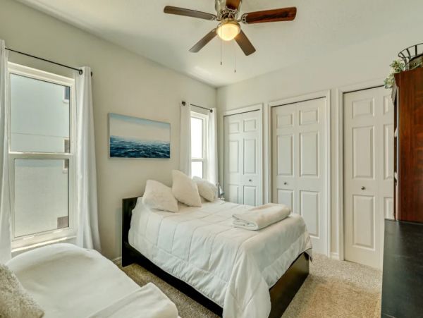 Beachfront Two Bedroom Vacation Rental Condo in Indian Shores