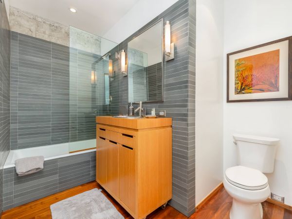 Honolulu Three Bedroom Ocean View Vacation Penthouse