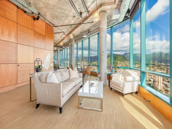 Honolulu Three Bedroom Ocean View Vacation Penthouse
