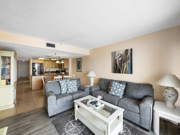 Madeira Beach Condo: Gulf Views and Prime Location