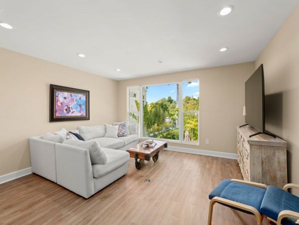 Stunning Vacation Home 3 Bedroom Canalfront