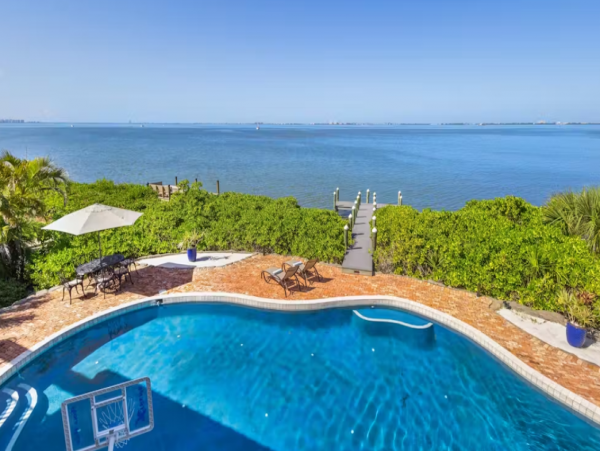 Beautiful Vacation Rental 5 Bedroom in Bradenton