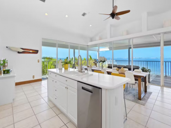Beautiful Vacation Rental 5 Bedroom in Bradenton