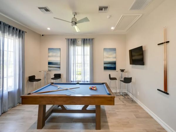 Naples Four Bedroom Stunning Vacation Home