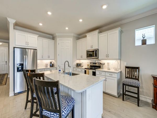 Naples Four Bedroom Stunning Vacation Home