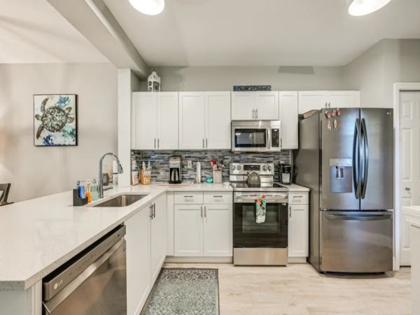 Cozy Two Bedroom Vacation Rental in Naples