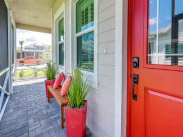 Modern 2-Bed Naples Retreat with Screened Porch