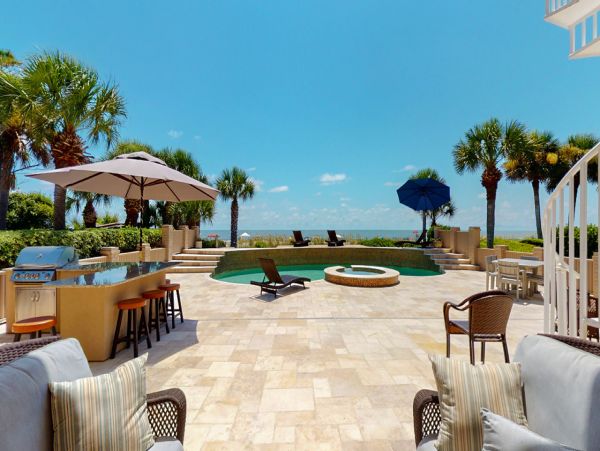 Ultimate Vacation Pool Home in Hilton Head