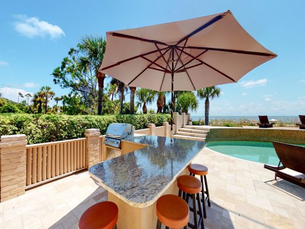 Ultimate Vacation Pool Home in Hilton Head