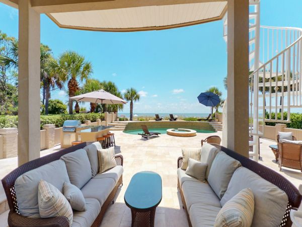 Ultimate Vacation Pool Home in Hilton Head