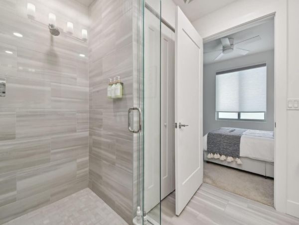 Sarasota Condo with Pool and Gym