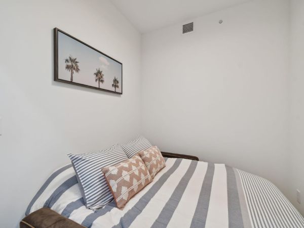 Sarasota Condo with Pool and Gym
