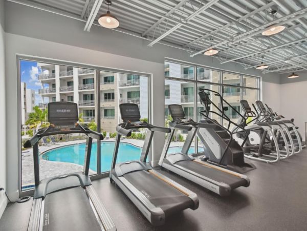 Sarasota Condo with Pool and Gym