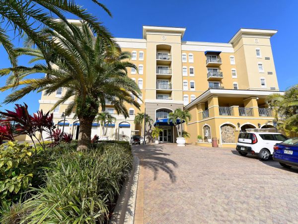 Luxury Two Bedroom vacation Rental in North Fort Myers