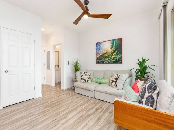 Serene Waianae Retreat: Ocean Views & Modern Amenities