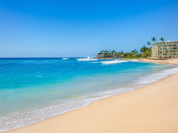 Serene Waianae Retreat: Ocean Views & Modern Amenities