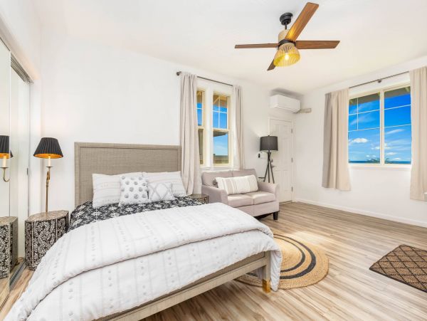 Serene Waianae Retreat: Ocean Views & Modern Amenities