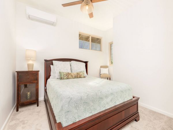 Serene Waianae Retreat: Ocean Views & Modern Amenities