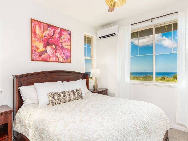 Serene Waianae Retreat: Ocean Views & Modern Amenities