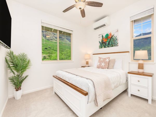 Beautiful Vacation Home in Makaha Ocean Views